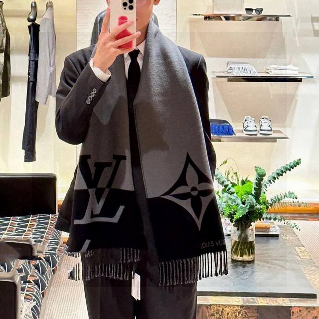 lv Graphic Dual Scarf Is Made Of Soft Wool Blended With Wide Size. The Bright
