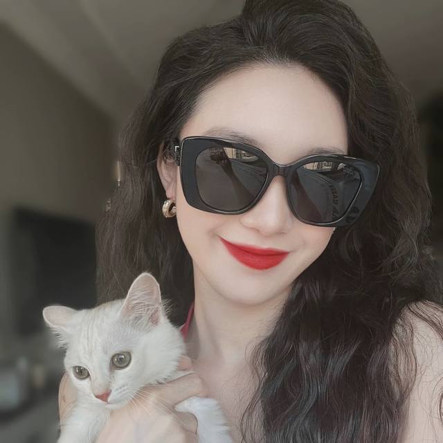 Chanel 2025 Spring New Sunglasses Various Internet Celebrities Have Brought Up T