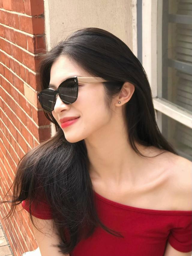 gucci New One-Piece Nylon Polarized Sunglasses Couple Style Fashionable Squar