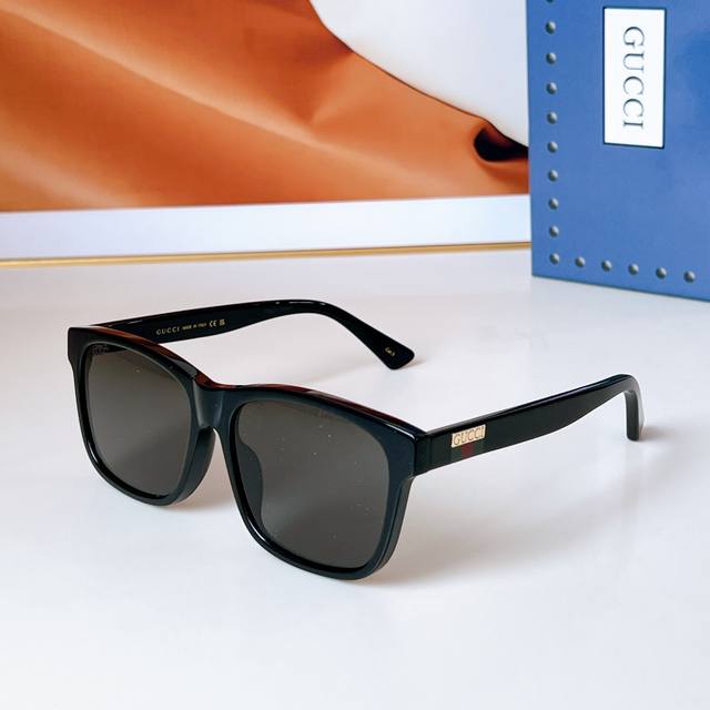 gucc* Model Gg0746Sa Size 57 Ports 16-145