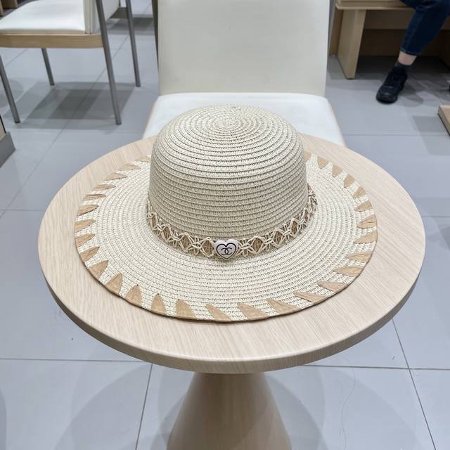 chanel Chanel 2025 New Camellia Color Matching Woven Straw Hat, A Must-Have F