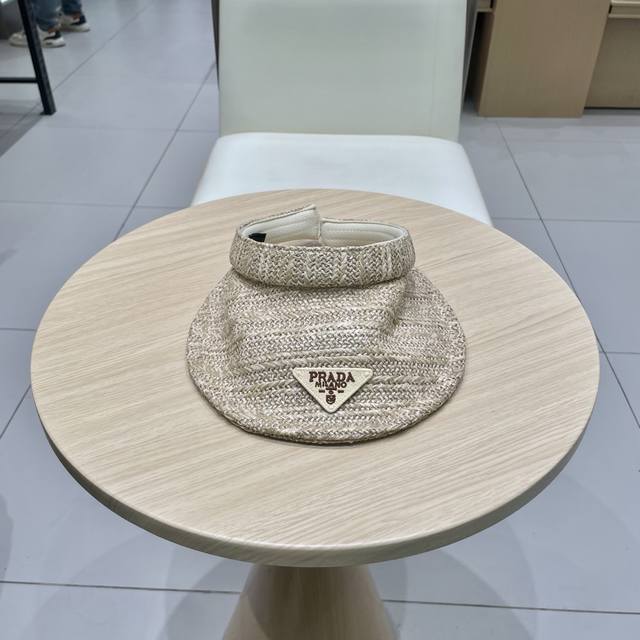 prada Prada's New Straw Hat With Hollow Top Sun Protection Style To Enjoy The