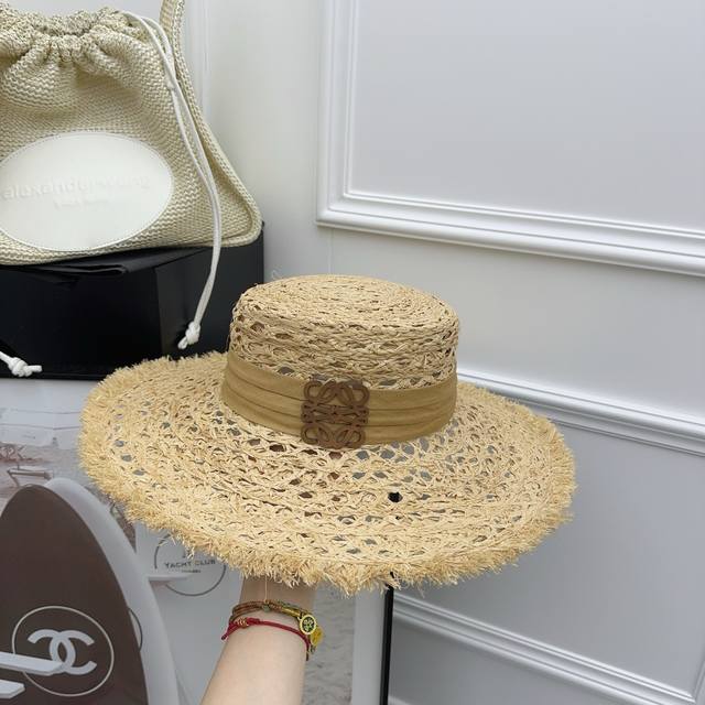 Running Volume Loewe Raffia Wide Brim Straw Hat Full Of Holiday Atmosphere