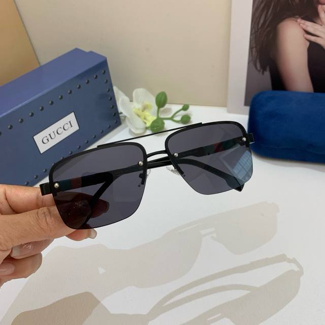gucci Gucci 2025 New Double-Beam Sunglasses Men And Women Square Frame Glasse
