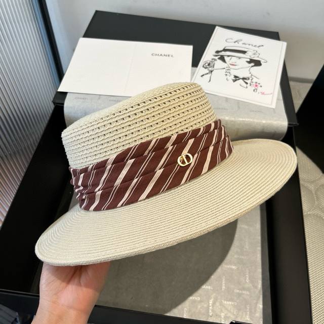 dior Dior New Flat Top Hat High-Grade Material Custom Non-Ordinary Version He