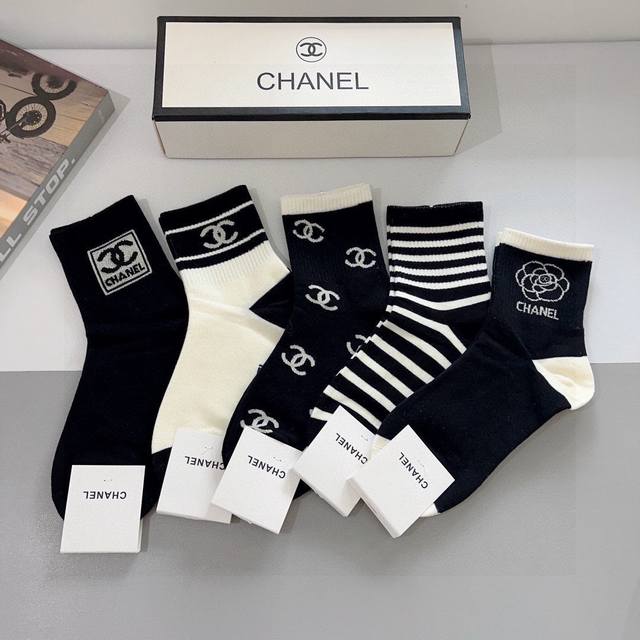 With Packaging 5 Pairs Per Box Chanel Classic Mid-Tube Socks High Version Pure C