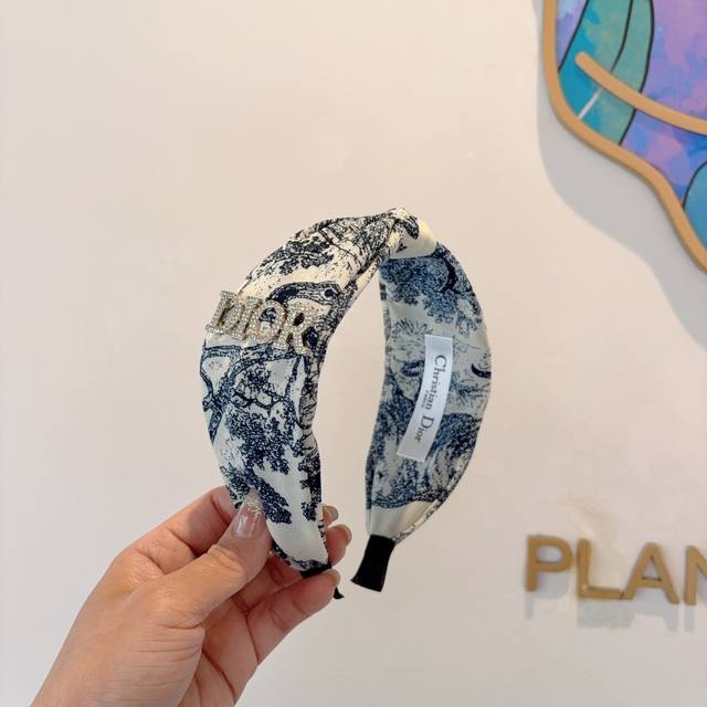 With Packaging Dior Dior's Popular New D Letter Silk Wide Headband, Counter Qual