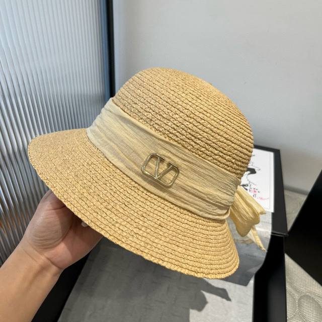 Valentino Raffia Straw Hat With A Ladylike Temperament, Head Circumference 57Cm