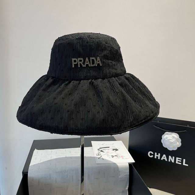 prada Prada New Sunshade Fisherman Hat Anti-Ultraviolet Cloth Hat Foldable He