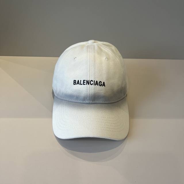 balenciaga Balenciaga New Logo Baseball Cap With Cool Colors, Different Style