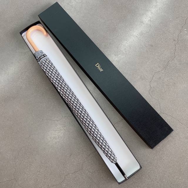 dior Long Umbrella Is Definitely A Great Benefit For Consumers This Year. Dio