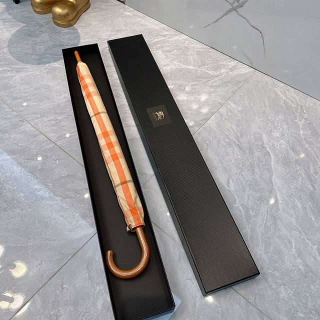 Long Umbrella Is Coming. Burberry's Hot Item, The Latest Sunny Umbrella, Has Bec