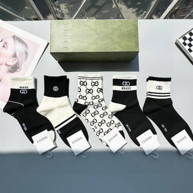 Delivery Packaging One Box Of Five Pairs Of Gucci Gucci Counter New Men's And Wo
