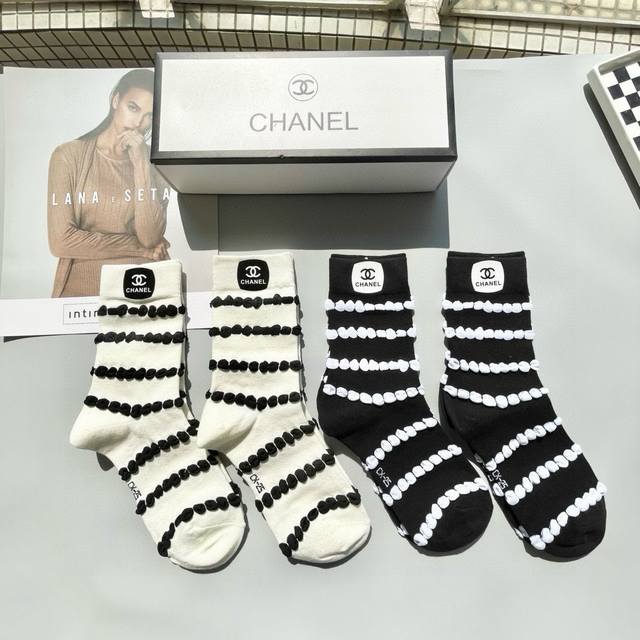 Comes With Packaging. One Box Contains Four Pairs Of Chanel's Popular Mid-Tube S