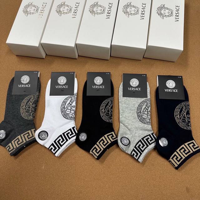 Versace New Men's Socks, Five Pairs In A Box, Pure Cotton Material, Super Soft A