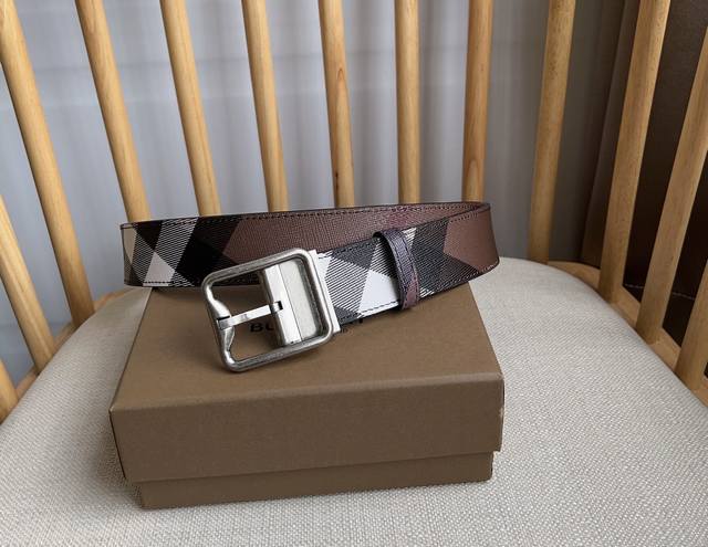 New Burberry Burberry Counters Simultaneously Launched Double-Sided Italian-Made