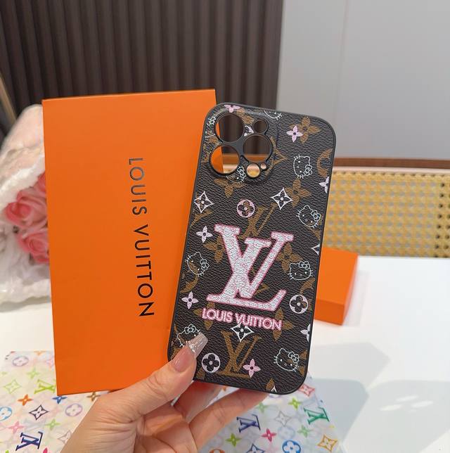 lv Fine Hole Fully Surrounded Leather Mobile Phone Case Model In Order To Avo