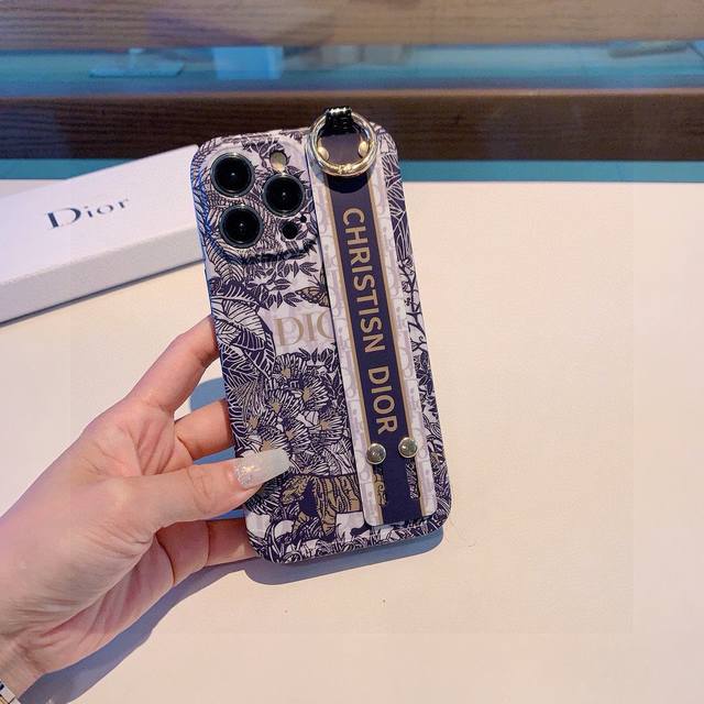 Today's New Model. Dior Wristband Mobile Phone Case Dior Forest Story Straight E