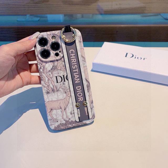Today's New Model. Dior Wristband Mobile Phone Case Dior Forest Story Straight E