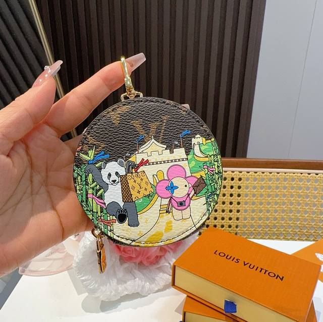 louis Vuitton Old Flower Bag Pendant Cartoon Painted Small Coin Purse Lv Bag