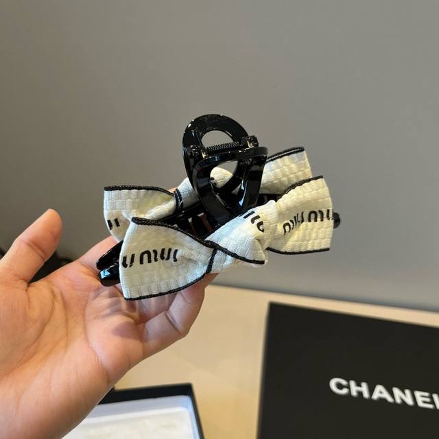 chanel Chanel Hairpin