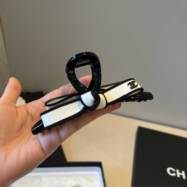 chanel Chanel Hairpin