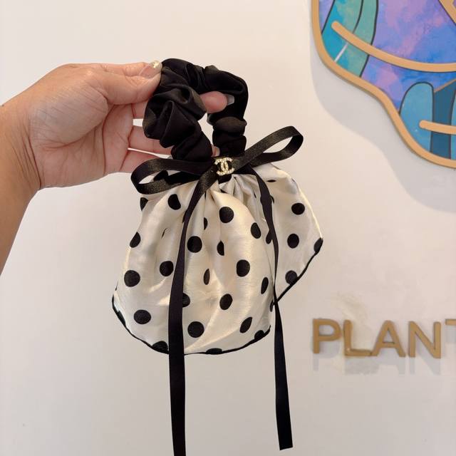 With Packaging Chanel Chanel New Wave Dot Ribbon Ponytail Hair Ring Sausage Ring