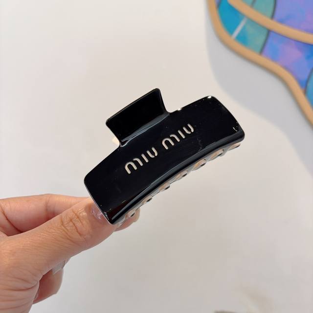 With Packaging Miumiu Miu Miu New Handmade Clip High-Grade Letter Simple Retro H