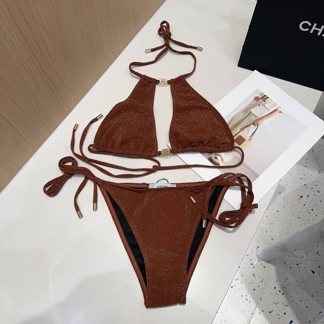 Loewe Swimsuit Is A Must-Have For Fashionistas And Shows Your Figure Sml