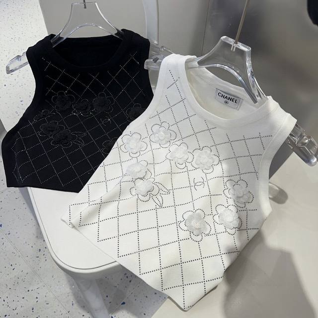 Chanel Vest With Jacket Worn Alone Is Super Hot One Size