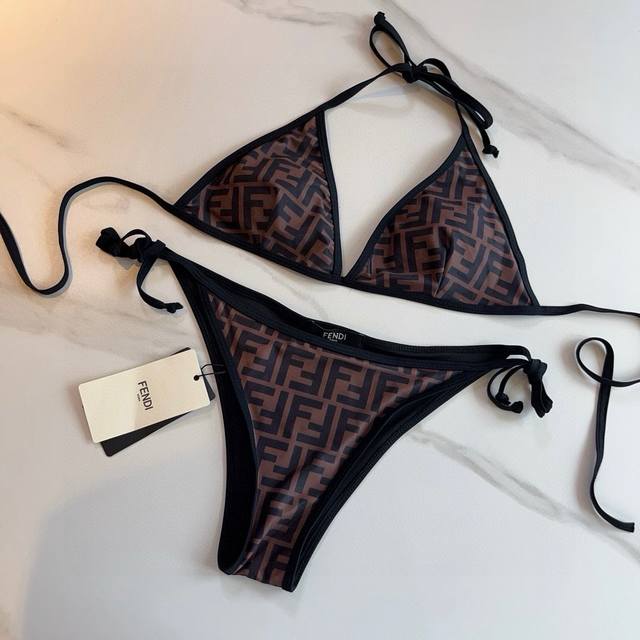 P Fd Fendi's New Printed Bikini Is Suitable For A Variety Of Scenarios. It Can B