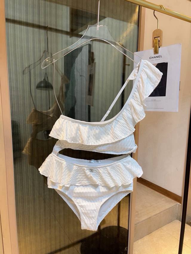 Special P Chanel Chanel Ruffle Irregular One-Piece Swimsuit Bikini Careful And G