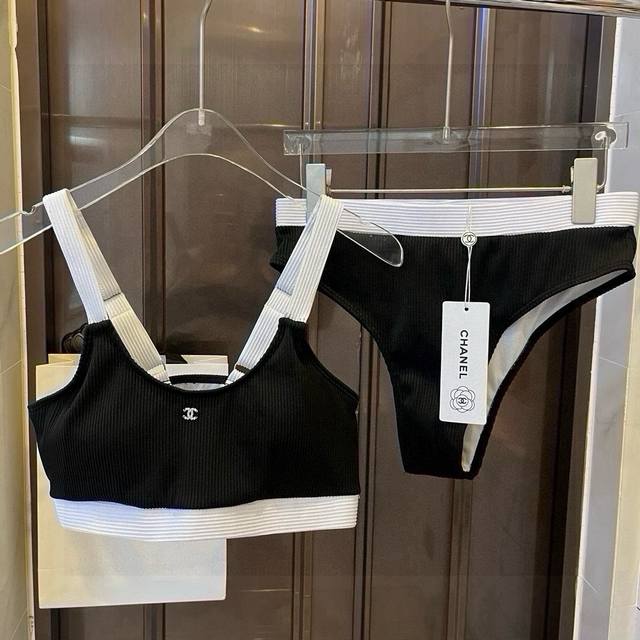 Special P Chanel Split Swimsuit Upper Body Is Super Good. It Is Sold Simultaneou
