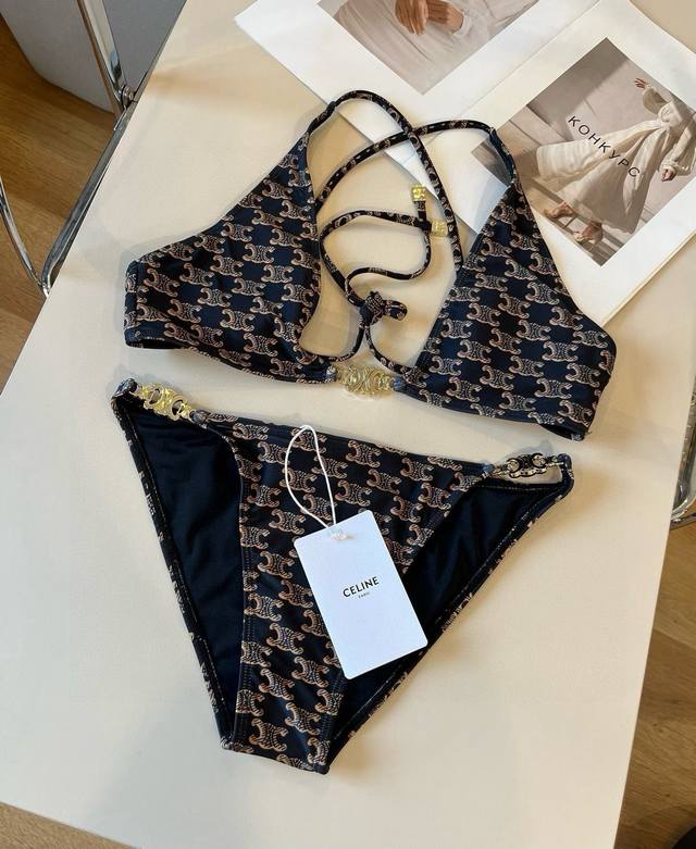 Celine's New Bikini Is Suitable For A Variety Of Scenarios. It Can Be Worn As An