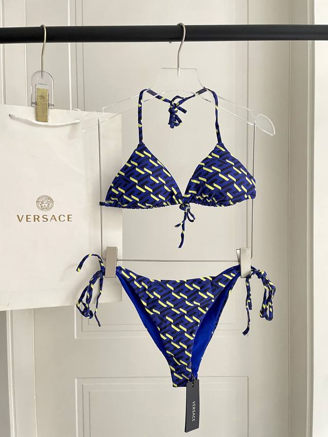 Versace Bikini Is Simple And Elegant. It Is Suitable For A Variety Of Scenarios.