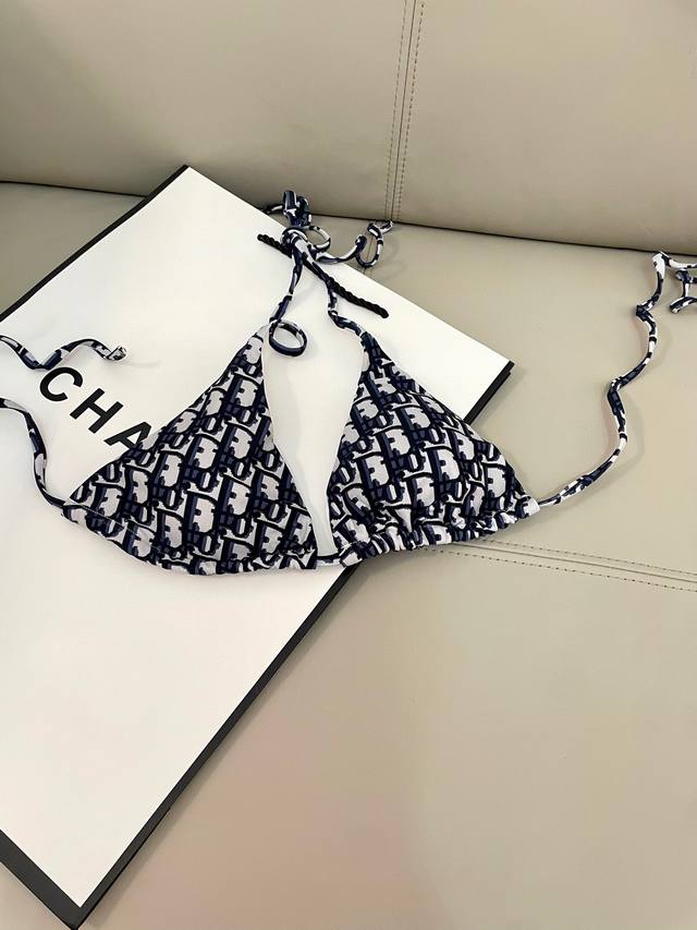 dior New Bikini Suitable For A Variety Of Scenes. It Can Be Worn As An Inner