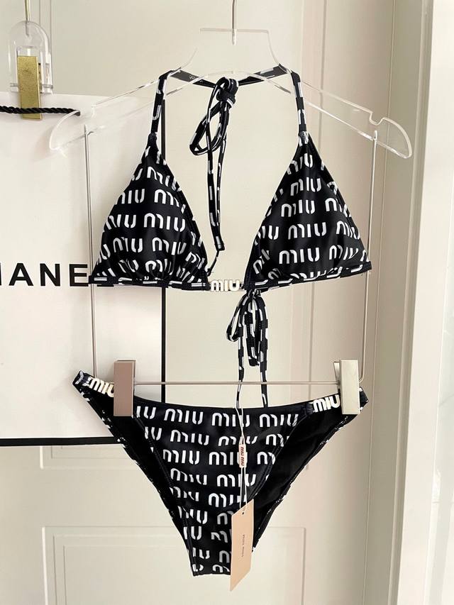 miumiu Miu Miu's New Bikini Is Suitable For A Variety Of Scenarios. It Can Be