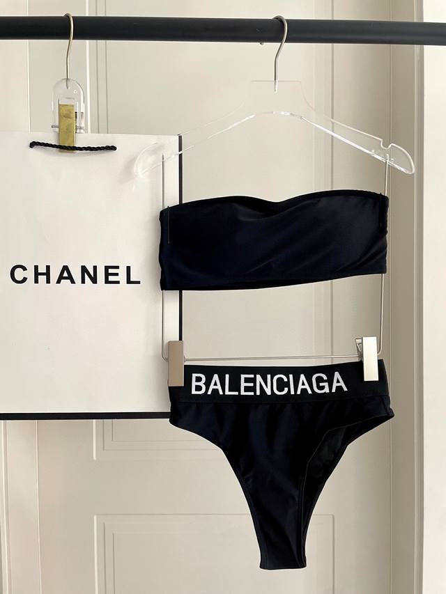 Balenciaga Tube Top Two-Piece Swimsuit Suitable For A Variety Of Scenarios. It C