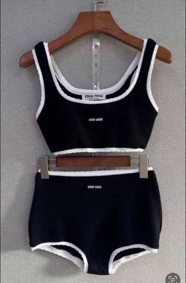 Miu Miu's New Style Celebrity Style Two-Piece Swimsuit Without Bra Pads. Suitabl