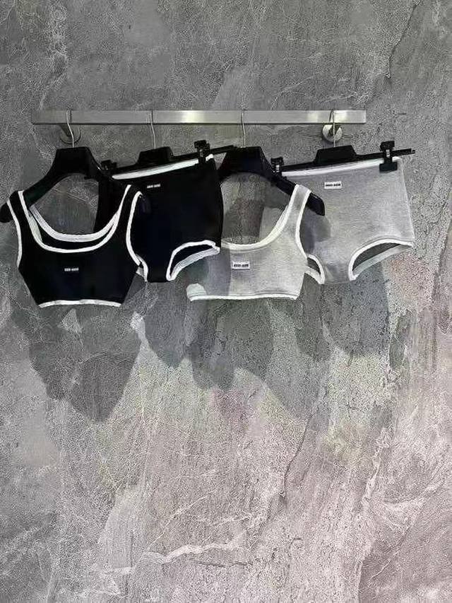 Miu Miu's New Style Celebrity Style Two-Piece Swimsuit Without Bra Pads. Suitabl