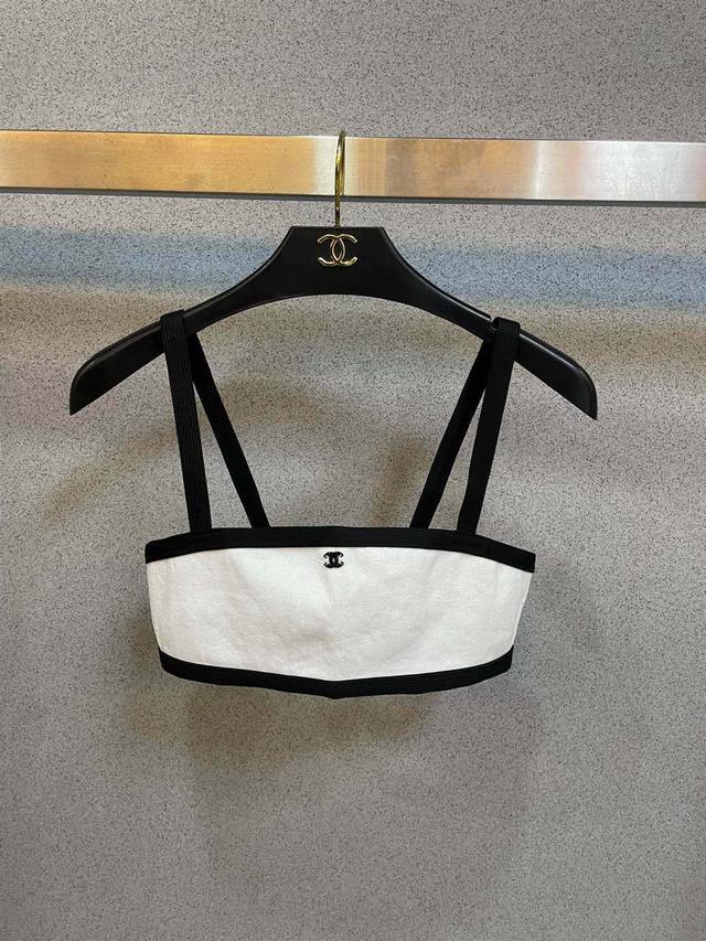 chanel Chanel One-Piece Swimsuit Is Suitable For A Variety Of Scenarios. It C