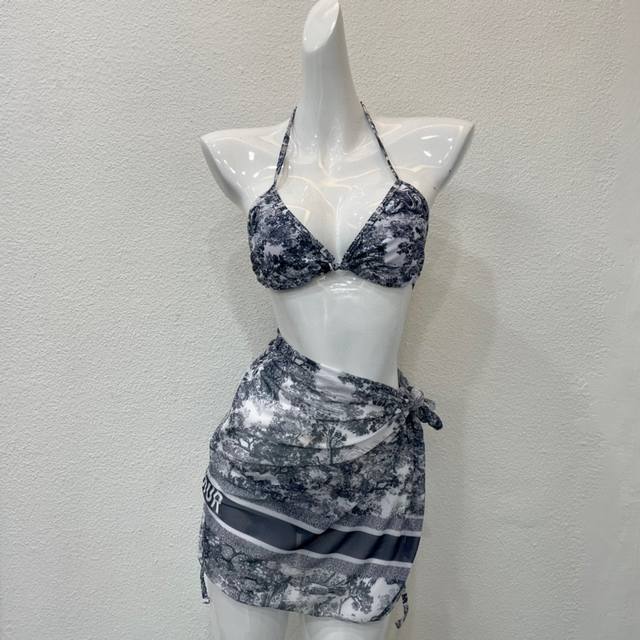 dior Ink Painting Drawstring Three-Piece Set Veil Fashionable And Sexy Upper