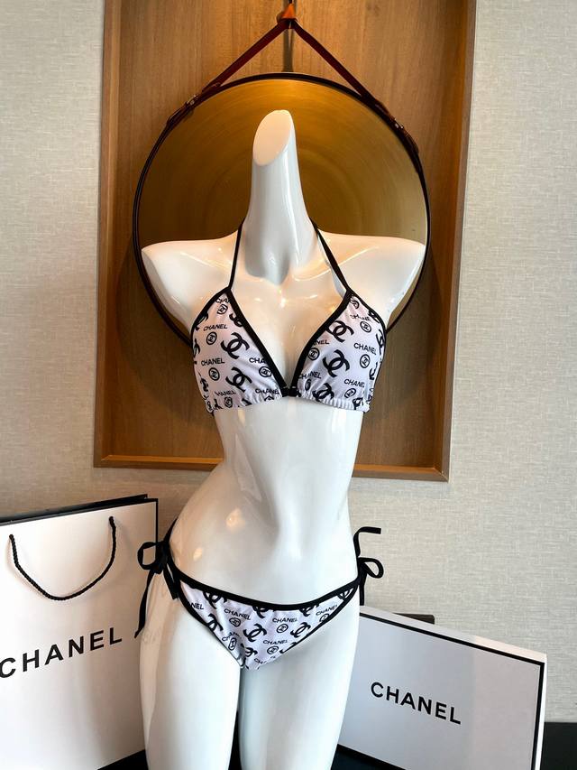 chanel Chanel's New Printed Bikini Is Suitable For A Variety Of Scenarios. It