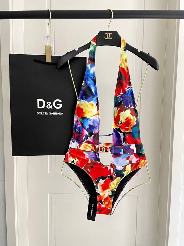 dg New Swimsuit Suitable For A Variety Of Scenes. It Can Be Worn Inside Or Ou