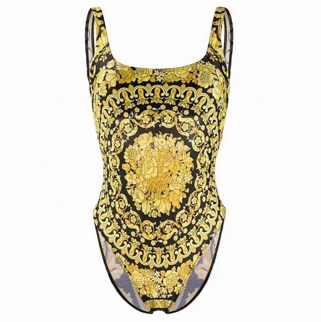Versace Swimsuit Is Simple And Elegant. It Is Suitable For A Variety Of Scenes.
