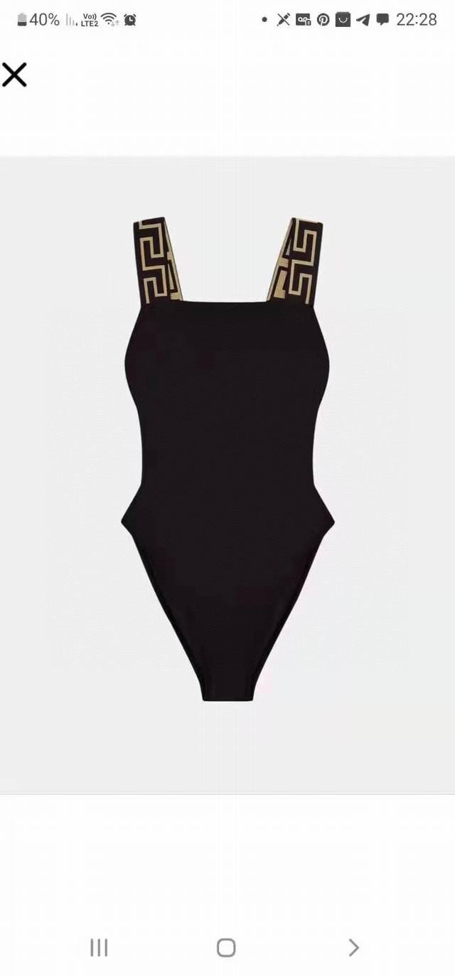 Versace's New One-Piece Swimsuit Is Suitable For A Variety Of Scenarios. It Can