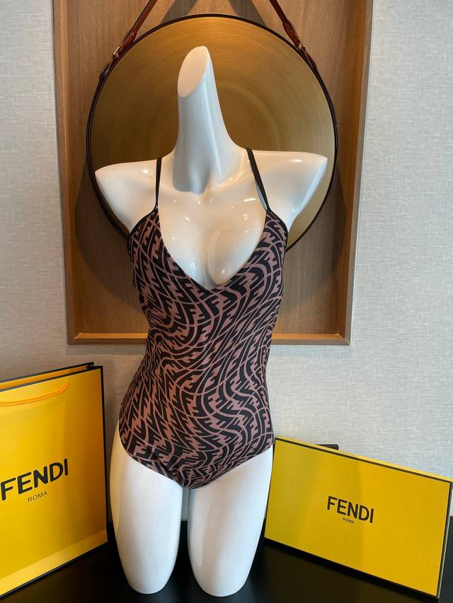 fendi Fendi One-Piece Swimsuit Is Suitable For A Variety Of Scenarios. It Can