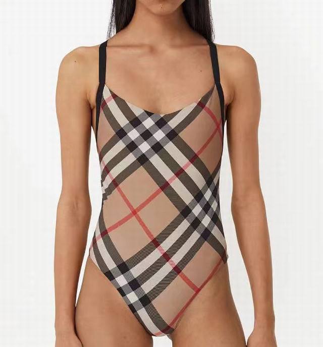New Style Of Burberry Counter. Suitable For A Variety Of Scenarios. Swimsuits Fo