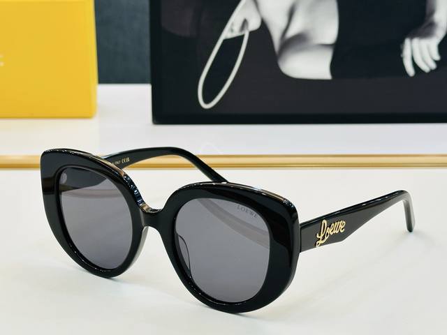 Loewe Lw401001 Size 50 Mouth 22-145 The Real Thing Is More Beautiful. The Detail