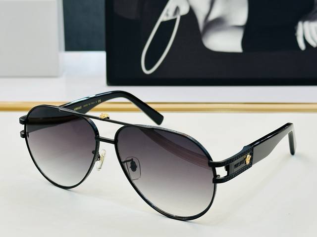 Versacemodel Ve5699 Size 62 Mouth 13-145 K With Style